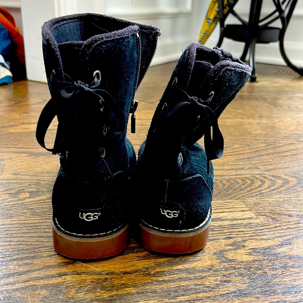 Ugg Zip up boots